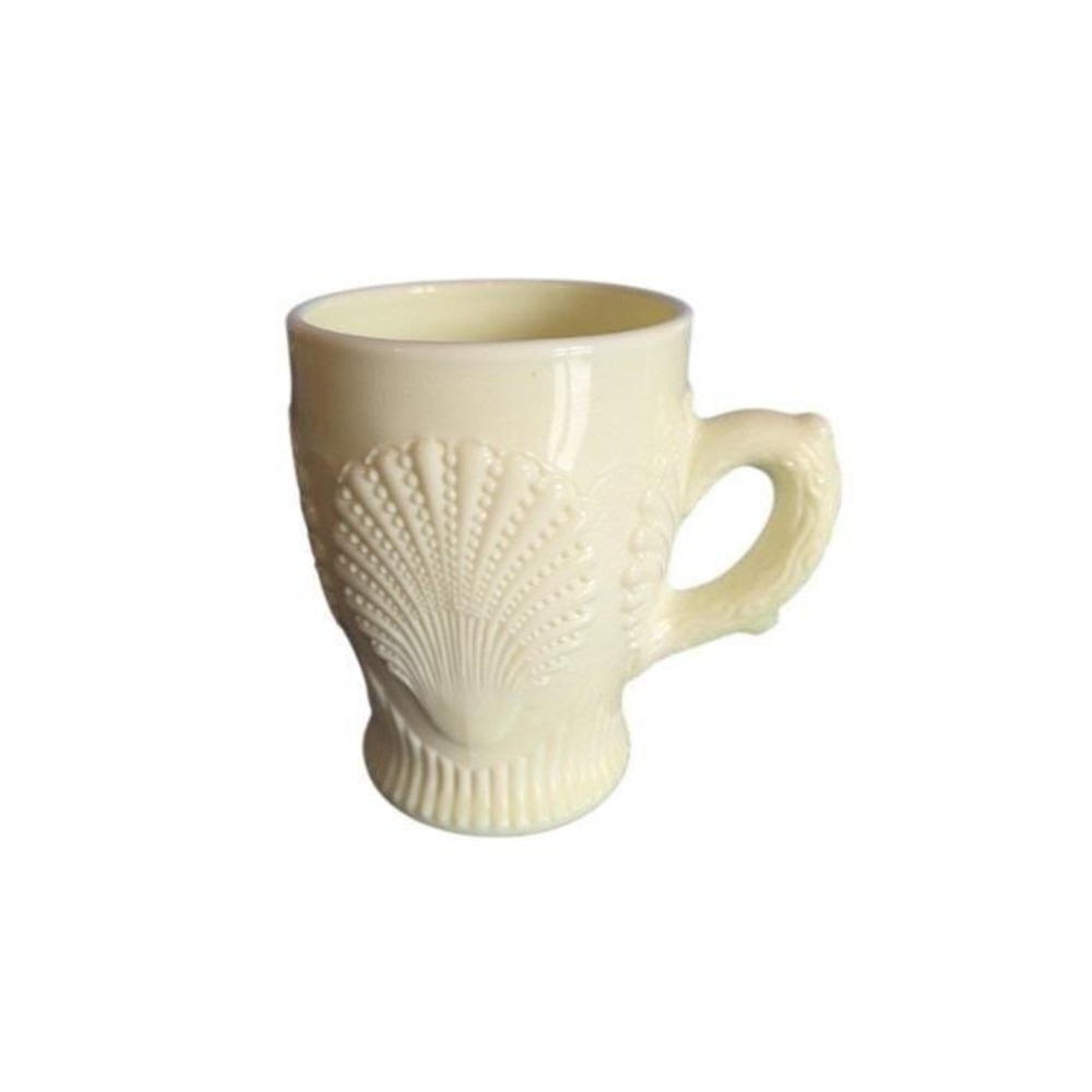Vintage Custard Uranium Glass Shell and Seaweed Mug UV Reactive Cream Cup - Picture 2 of 5